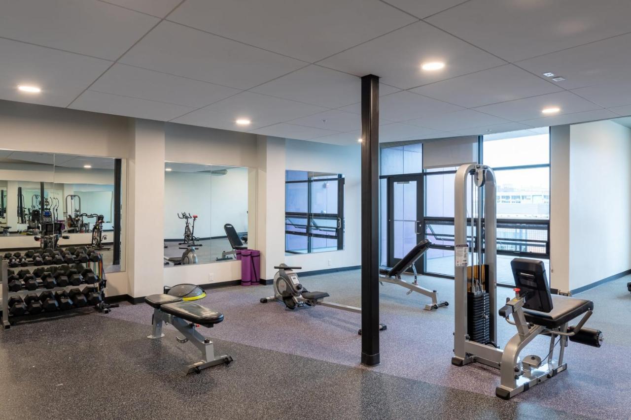Flexhome Skywalk To Fiserv 1Br Apt U5 밀워키 외부 사진